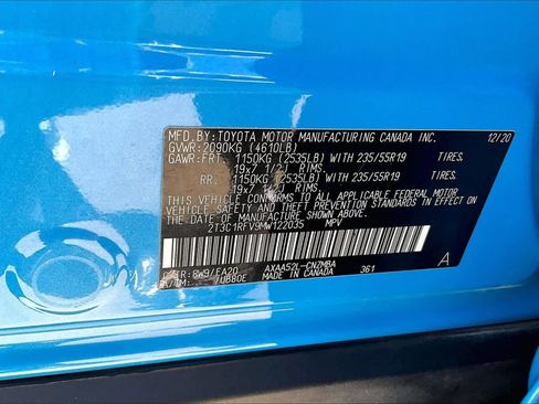 Used 2021 Toyota RAV4 XLE Premium image 34