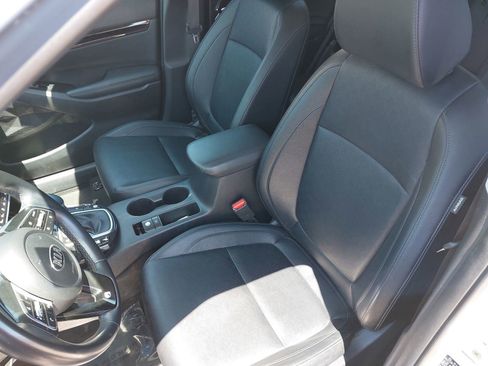 Used 2021 Kia Seltos SX w/ SX Sunroof Package AWD/4WD image 17