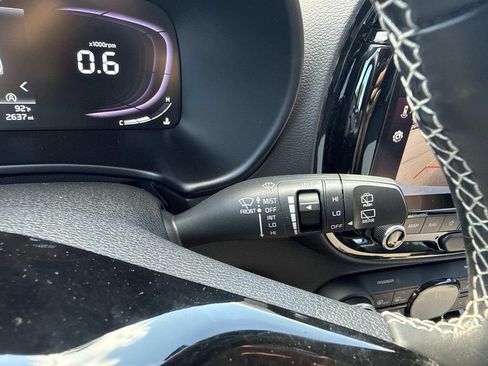 Used 2023 Kia Soul GT-Line FWD image 30