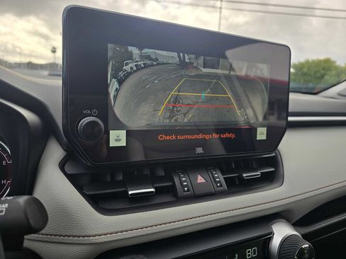 Used 2025 Toyota RAV4 XLE Premium image 29