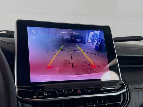 Used 2023 Jeep Compass Trailhawk image 15