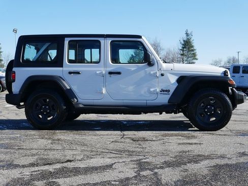 Used 2022 Jeep Wrangler Unlimited Sport image 7