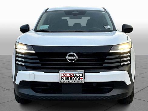 New 2025 Nissan Kicks S image 3