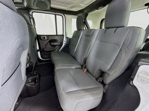 Used 2024 Jeep Wrangler Sport S image 21