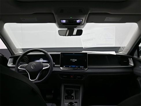 New 2026 Volkswagen Tiguan SE image 10