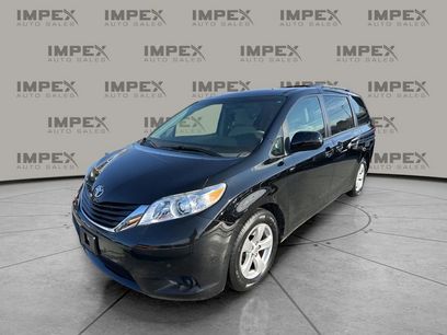 Used 2014 Toyota Sienna LE