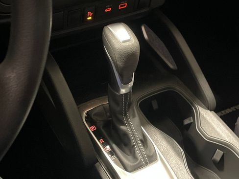 Used 2025 Nissan Frontier SV RWD image 22