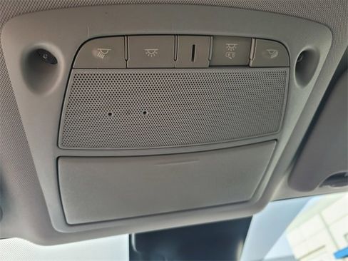 Used 2021 Nissan Rogue Sport S image 22