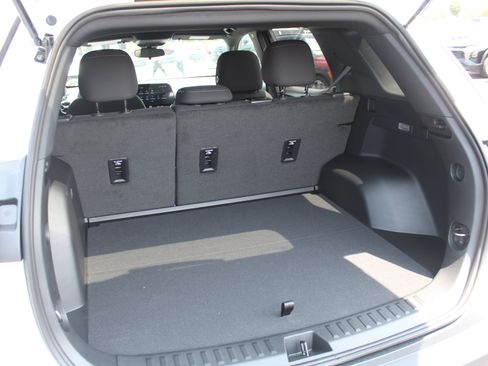 New 2027 Chevrolet Equinox LT FWD image 17