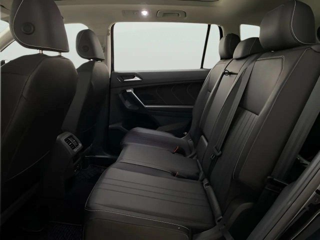 Used 2023 Volkswagen Tiguan SE w/ Panoramic Sunroof Package FWD image 69