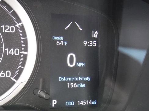 Certified 2022 Toyota Corolla LE image 32