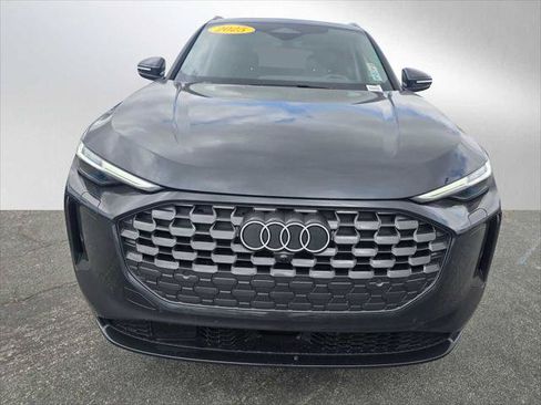 Used 2025 Audi Q5 Premium Plus w/ Premium Plus AWD/4WD image 8