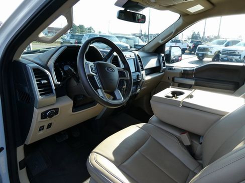 Used 2020 Ford F150 Lariat image 22