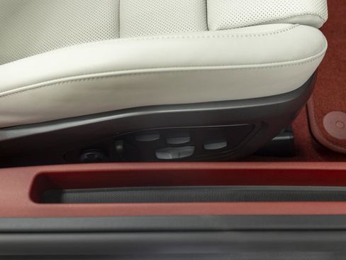 Used 2022 Porsche 911 Turbo S image 61