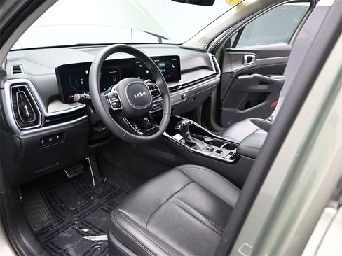 Certified 2024 Kia Sorento SX image 19