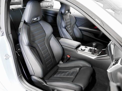 Used 2024 BMW M2 w/ Lighting Package image 23