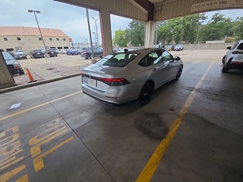 Used 2025 Honda Accord SE image 7