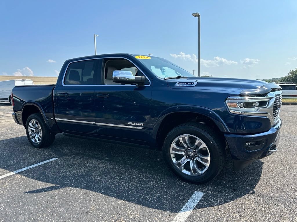 Used 2024 RAM 1500 Limited AWD/4WD image 16