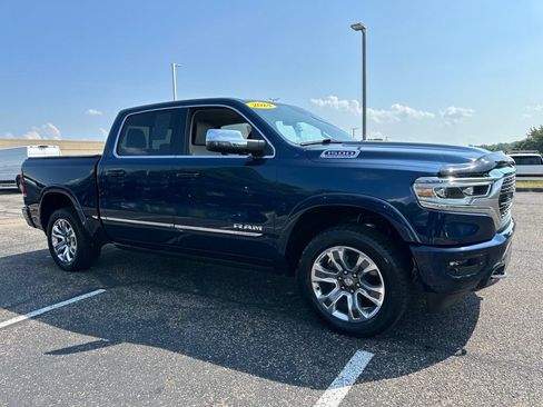 Used 2024 RAM 1500 Limited AWD/4WD image 16