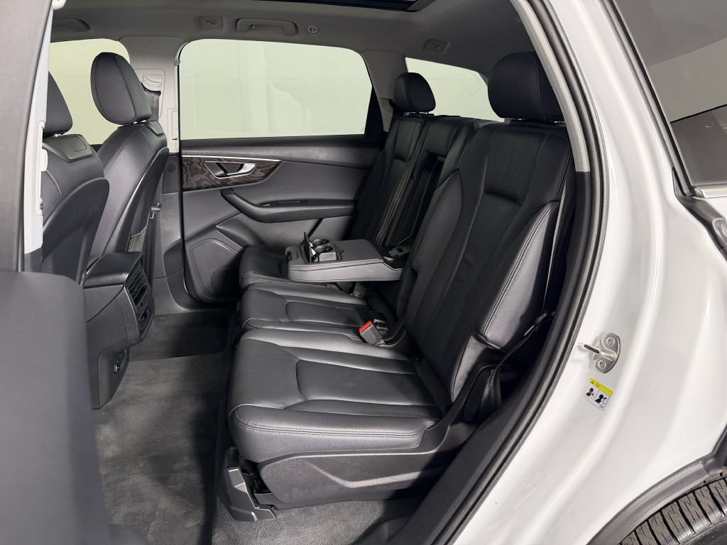Used 2023 Audi Q7 3.0T Premium AWD/4WD image 20