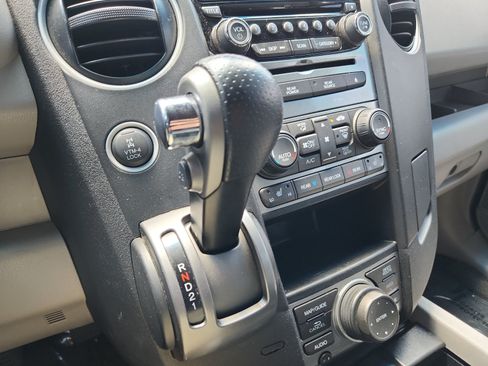 Used 2013 Honda Pilot Touring image 15