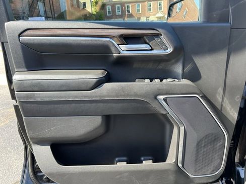 Used 2022 Chevrolet Silverado 1500 LT Trail Boss w/ Protection Package image 8