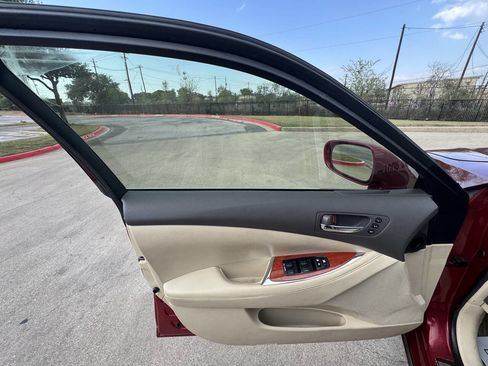 Used 2012 Lexus ES 350 image 34