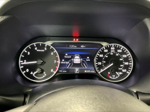 Certified 2025 Nissan Sentra SV image 24