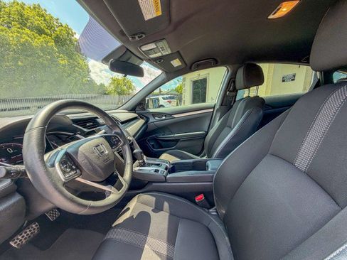 Used 2020 Honda Civic Sport image 5