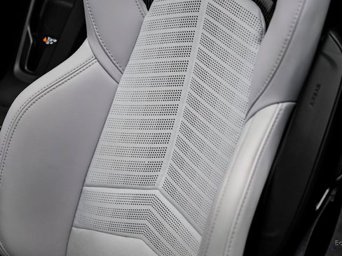 Used 2024 Chevrolet Corvette Z06 image 47