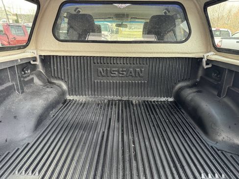 Used 2013 Nissan Frontier SV AWD/4WD image 19