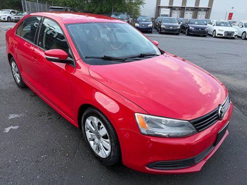 Used 2012 Volkswagen Jetta SE FWD image 5