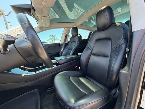 Used 2018 Tesla Model 3 Long Range RWD image 7