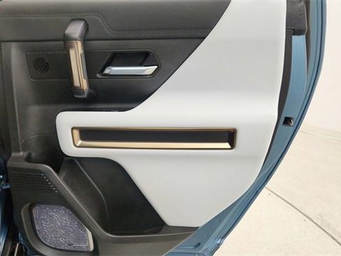 Used 2024 GMC Hummer EV 3X w/ Omega Edition image 27