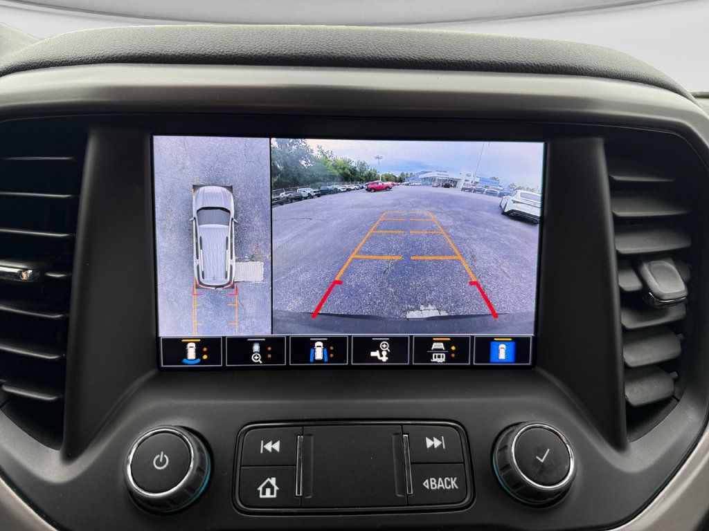 Used 2023 GMC Acadia AT4 w/ Technology Package AWD/4WD image 22