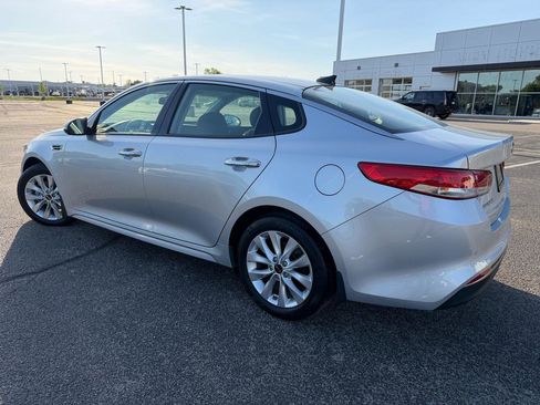 Used 2018 Kia Optima EX w/ Premium Package FWD image 3