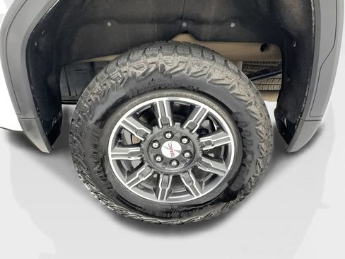 Used 2025 GMC Sierra 1500 AT4 AWD/4WD image 14