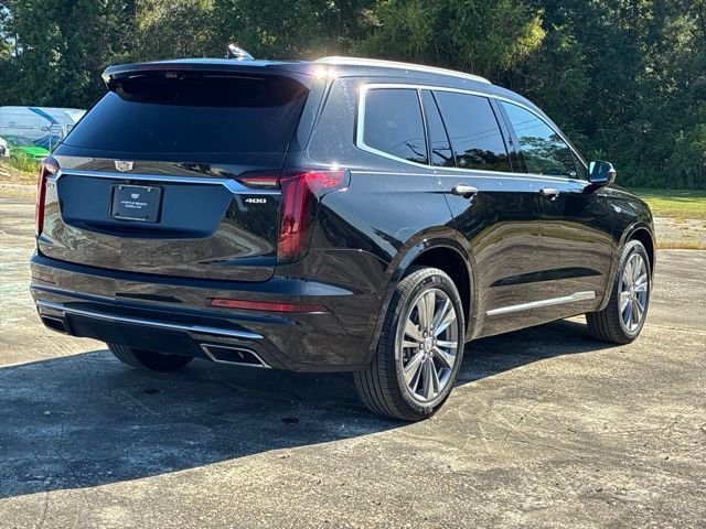 Used 2023 Cadillac XT6 Premium Luxury w/ Technology Package FWD image 3