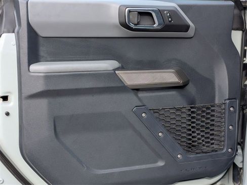 Used 2023 Ford Bronco Black Diamond image 13