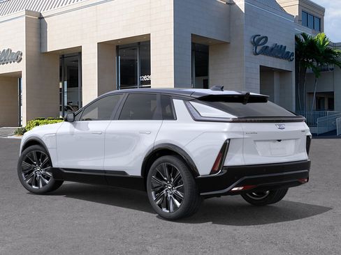 New 2026 Cadillac Lyriq Signature Sport w/ Nappa Leather Package RWD image 3