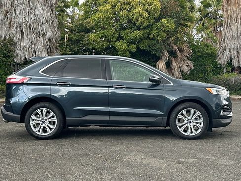 Certified 2022 Ford Edge Titanium w/ Equipment Group 301A AWD/4WD image 2