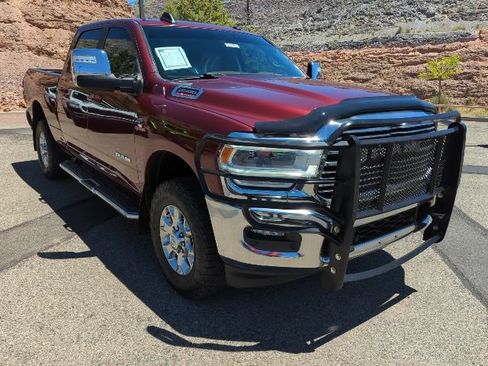 Used 2023 RAM 2500 Laramie AWD/4WD image 3