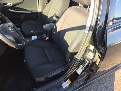 Used 2010 Toyota Corolla S image 14