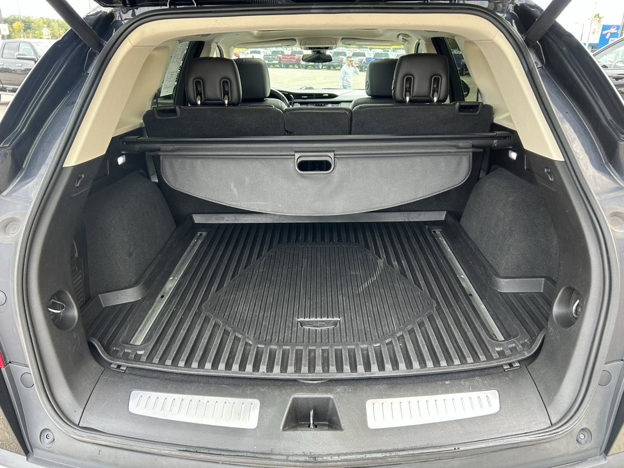 Used 2018 Cadillac XT5 Premium Luxury AWD/4WD image 17