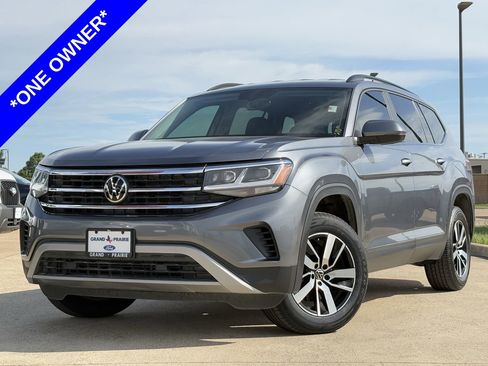 Used 2021 Volkswagen Atlas SE FWD image 2