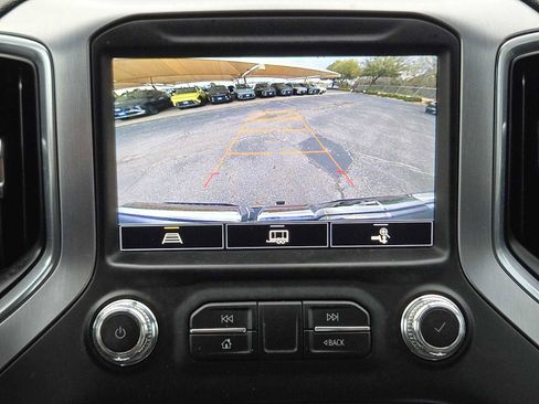 Used 2021 GMC Sierra 1500 SLT image 18