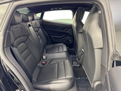 Used 2020 Porsche Taycan 4S image 42