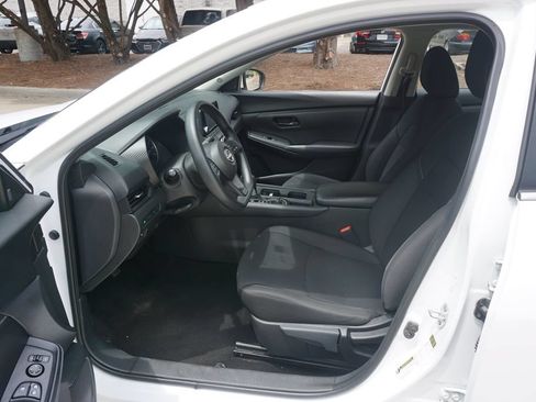 Used 2024 Nissan Sentra S FWD image 2