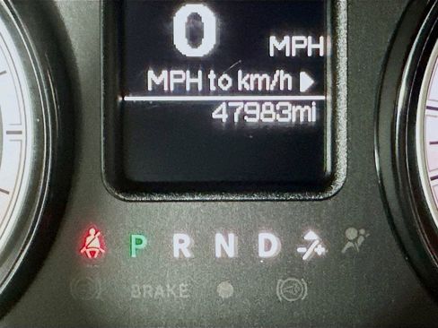 Used 2020 RAM 1500 Classic SLT RWD image 15