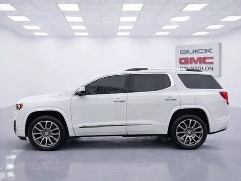 Used 2023 GMC Acadia Denali w/ Denali Ultimate Package AWD/4WD image 4
